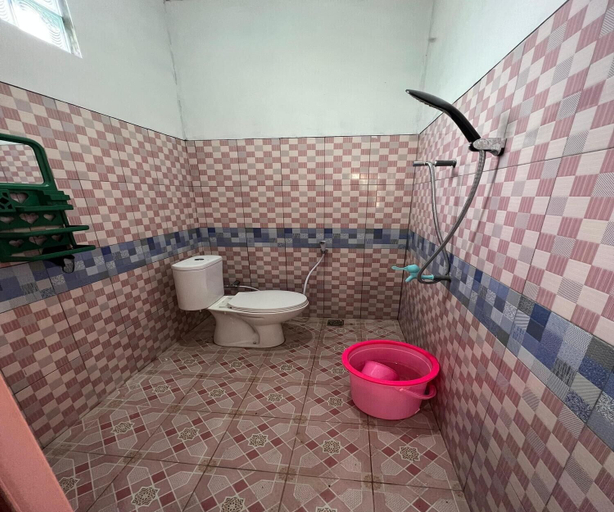 Bathroom, Cozzy Satria Carita Alam, Bandung