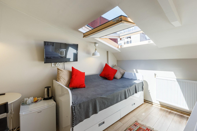Bedroom 2, Miro Mansion, Fatih
