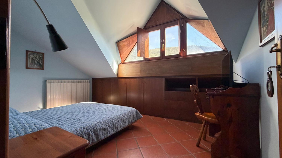 Bedroom 2, Hotel Valle Dell Oro, L'Aquila