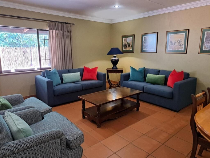 Others 5, Remhoogte Mountain Lodge, Bojanala