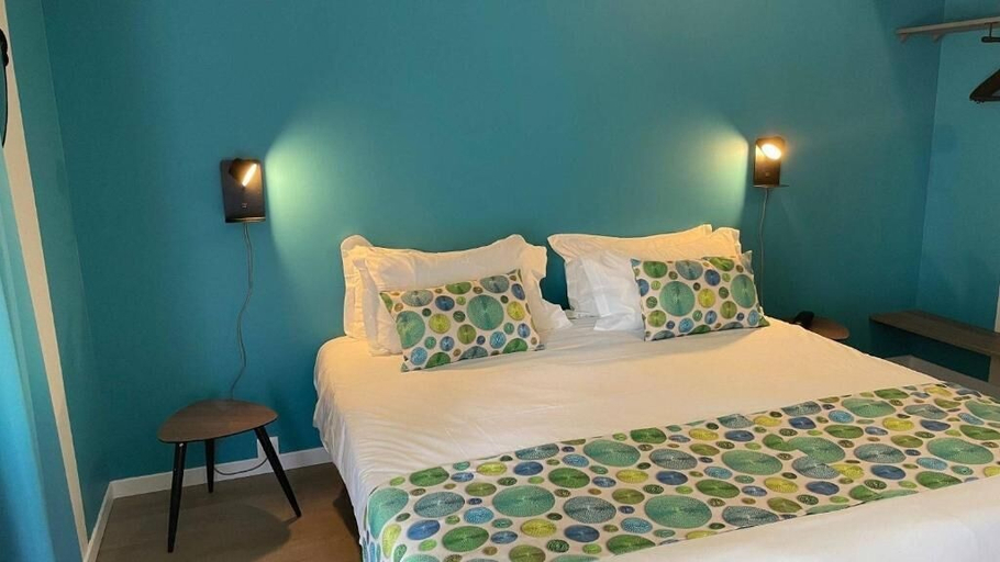 Bedroom 2, Hôtel Cantosorgue, Vaucluse
