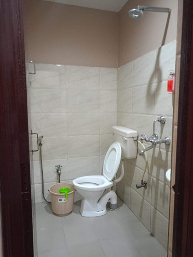 Bathroom 4, Hotel Parnil Palace, Kamrup Metropolitan