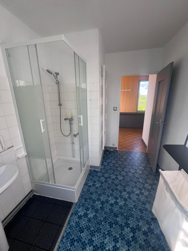 Bathroom, Le Gite de Saint Romans, Deux-Sèvres