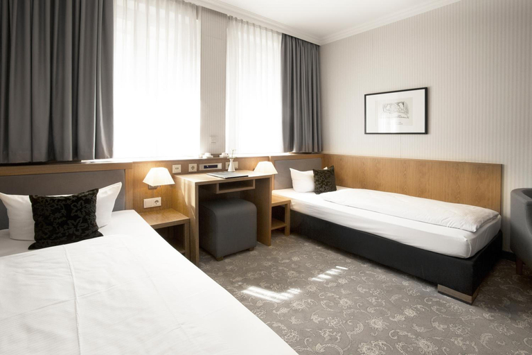 Bedroom 2, Townhouse Hotel, Frankfurt am Main