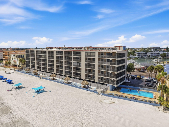 Exterior & Views 2, Villa Madeira 504 - Premier, Pinellas