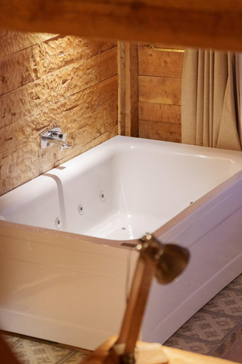 Bathroom 3, Hotel Xaluca Spa Aguelmame Sidi Ali, Ifrane