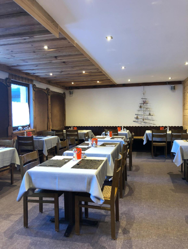 Food & Drinks 4, Hotel City, Visp