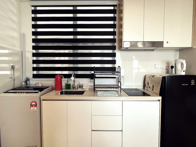 In-Room Kitchen 4, Stunning Seaview Cosy Studio Apartment In Melaka, Malacca City