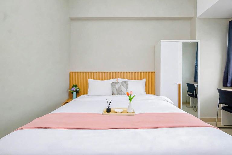 Room 5, Restful Studio With City View At Royal Sentul Park Apartment, Bogor