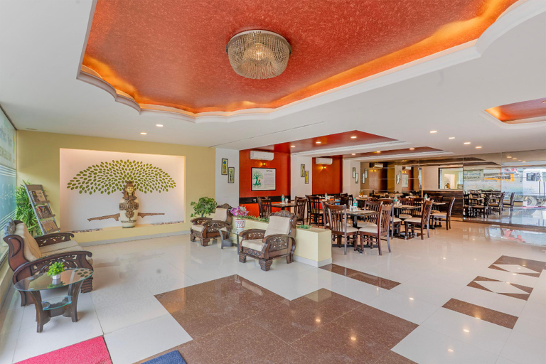 Food & Drinks 5, Treebo Premium Raj Elegance Manyata Tech Park, Bangalore