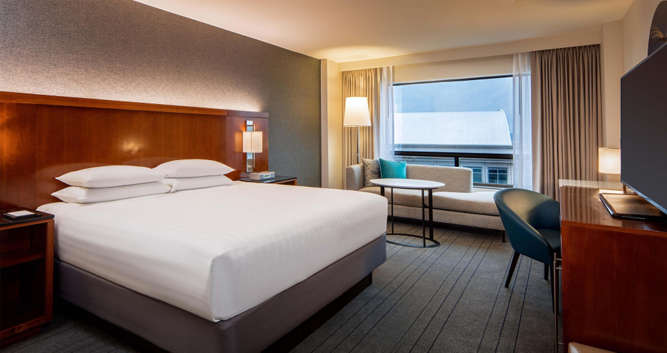 Bedroom 3, Hyatt Regency Crystal City, Arlington