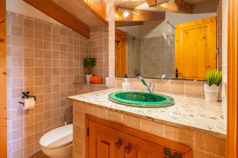 Bathroom 4, Can Miquel, Baleares