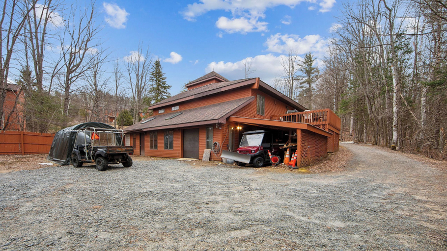 Interior 3, Fox Lair by Avantstay Oversized Jetted Tub + Grilling Deck Heated Pool + Recreation Center, Warren