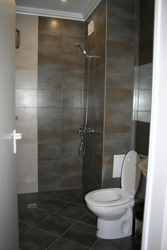 Bathroom 4, Hotel Milano, Burgas