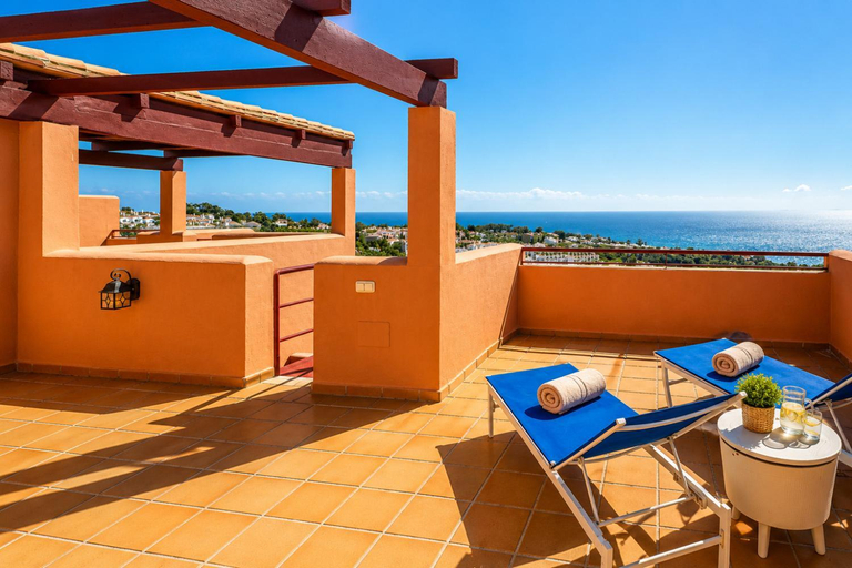 Others 4, 2086-Amazing penthouse with sea view solarium, Málaga
