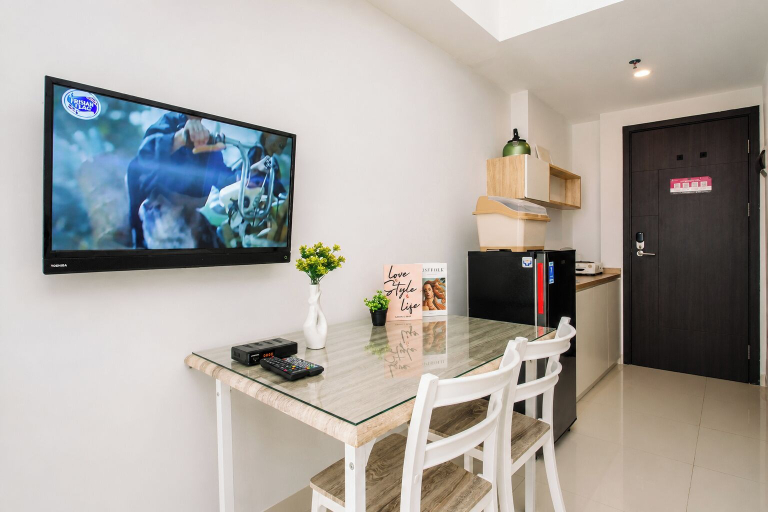 Interior 5, Homey And Neat Studio Room At Apartment Citra Living, Jakarta Barat
