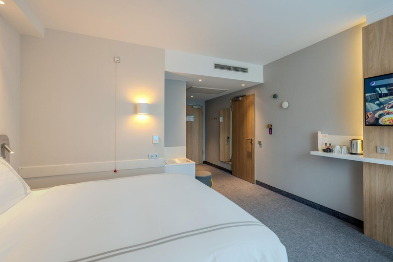 Bedroom 3, Holiday Inn Express Goettingen, Göttingen
