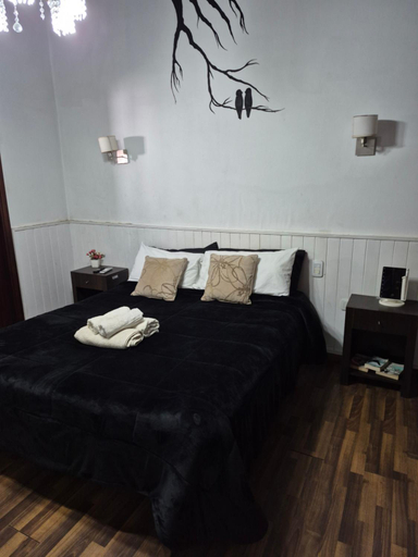Bedroom 2, Hotel Lincoln Rooms, Lincoln
