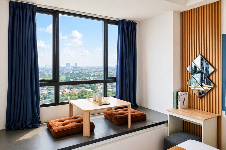 Interior 4, Chic Blue Tinted Studio Room At Apartment Collins Boulevard, Tangerang