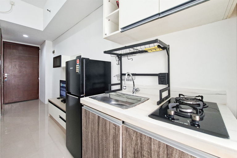 Private kitchen 2, Practical 1Br For 2 Pax At Vittoria Residence, Jakarta Barat