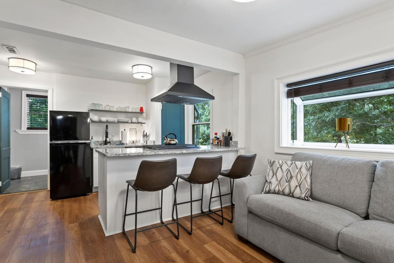 Others 4, The Dobbs Beltline - 6 BD4 BA, Sleeps 16, Close to Downtown Mercedes Stadium, Atlanta