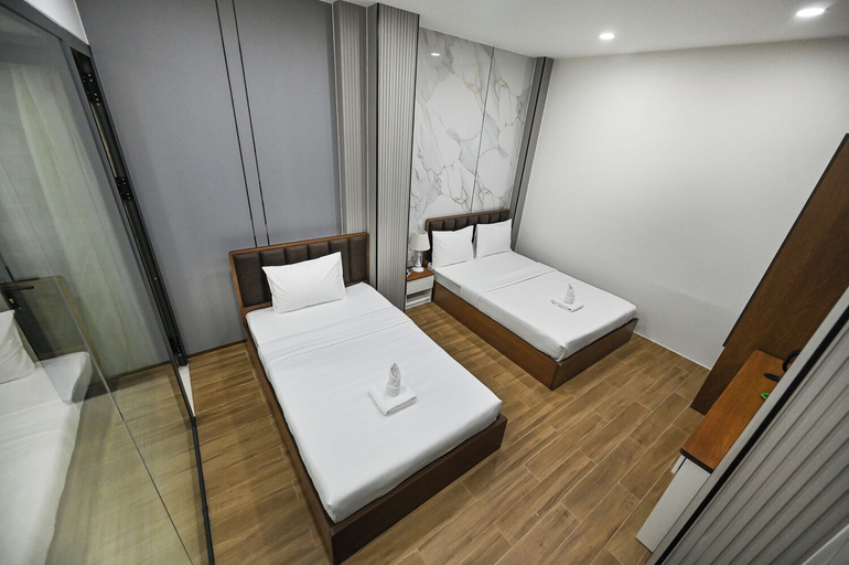 Room 3, The Crown Airport Hotel, Tân Bình