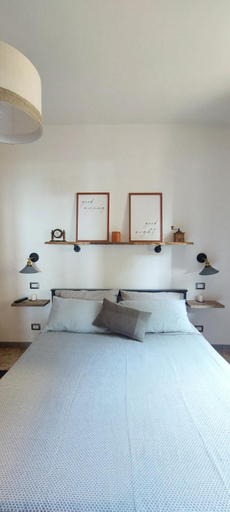 Bedroom 2, La Casa di Angela Charming Rooms, Siena