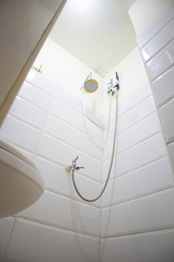 Bathroom 4, Bethel Bed and Breakfast Bantayan, Bantayan