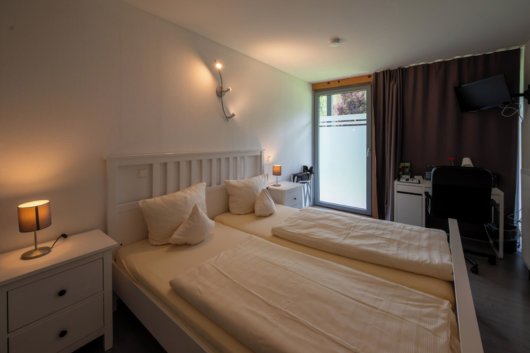 Bedroom 2, Hotel Vicinity, Birkenfeld