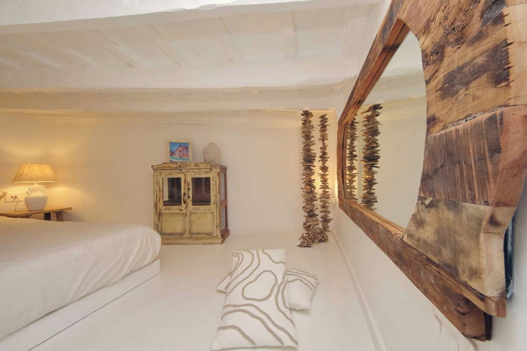 Room 2, Piazza Navona Hydromassage Tub 7 people, Rome