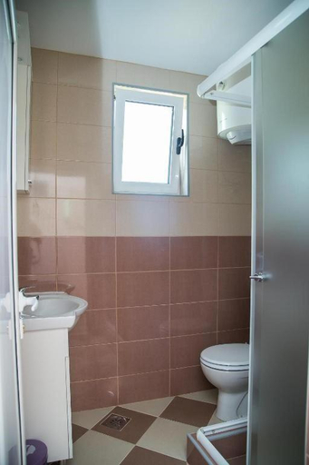 Bathroom 3, Apartments Djurovic with Pool