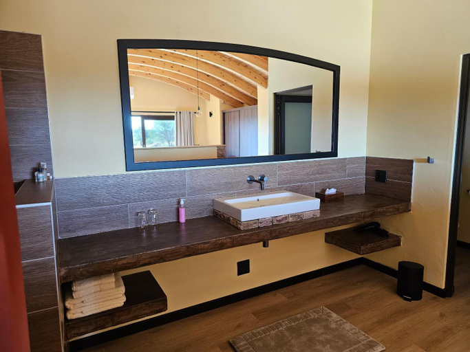 Bathroom 4, Auas Safari Lodge, Windhoek Rural