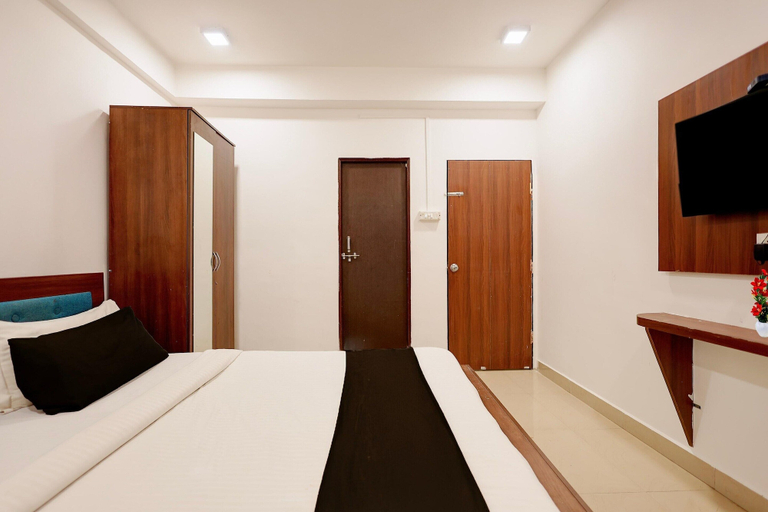 Room 5, Classic Yuva Inn, Nagpur