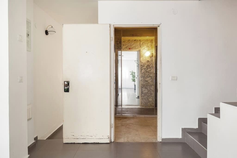 Interior 4, Bright 2BR Rooftop Walk to Beach