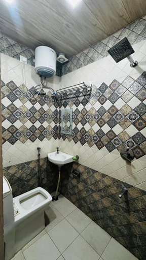 Bathroom 5, Nahargarh Palace Hotel, Jaipur