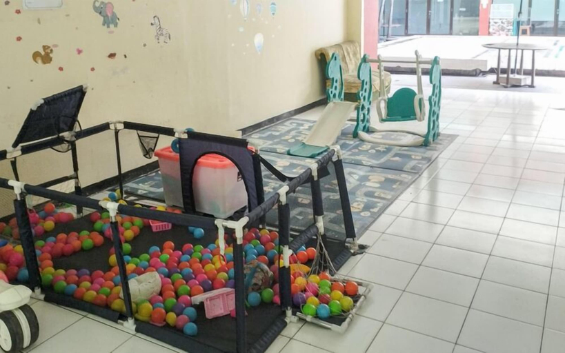 Children's play area - indoor, Cozy Living 1Br Apartment At Mt Haryono Residence, East Jakarta