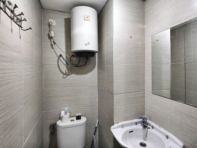 Interior 5, Compact 2 Pax Studio Room At Gateway Pasteur Apartment, Bandung