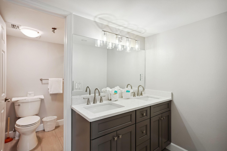 Bathroom 4, Villa Madeira 206, Pinellas