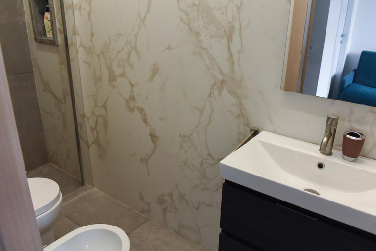 Bathroom 3, Tucci17, Lecce