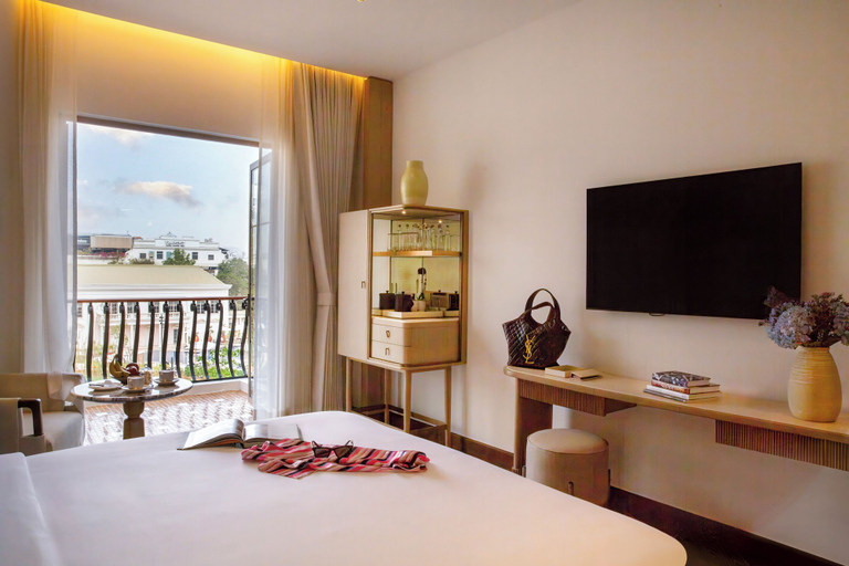 Bedroom 3, DLF Club 4, Gurgaon