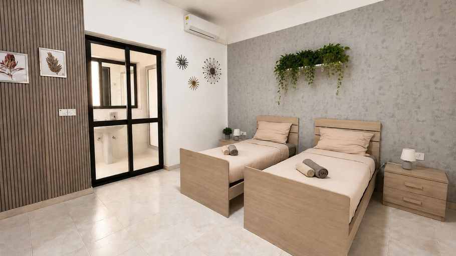 Others 4, Arzella Apartments