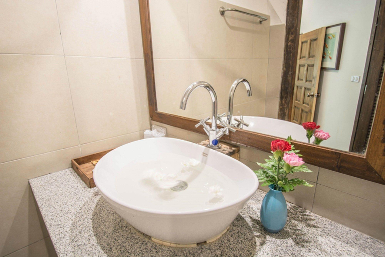 Bathroom 3, E-Outfitting Doikham Resort, Muang Chiang Mai