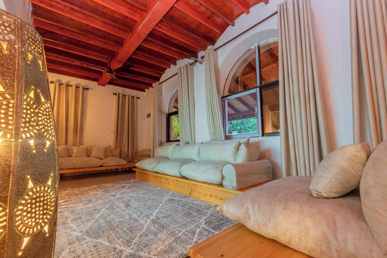 Living room 5, Luxurious Diani Beach Villa With Private Pool, Msambweni