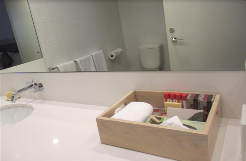 Bathroom 4, Emu Walk Apartments, Petermann-Simpson