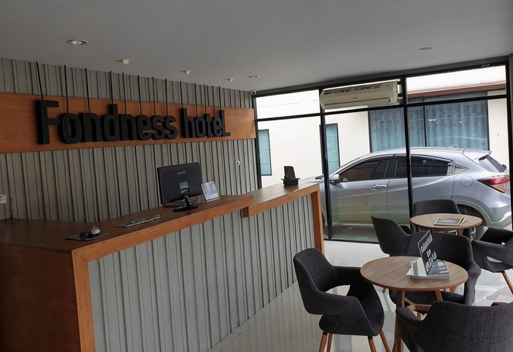 Food & Drinks 5, Fondness Hotel, Takua Pa