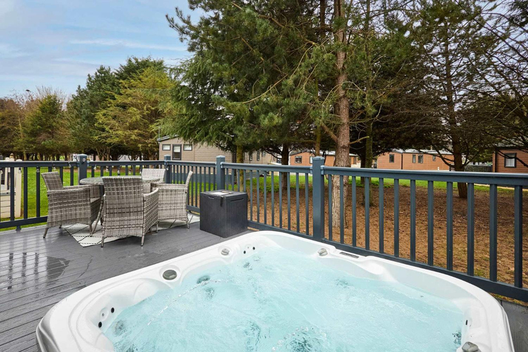 Sport & Beauty 4, Coopers Corner, Lodge with Hot Tub, East Riding of Yorkshire