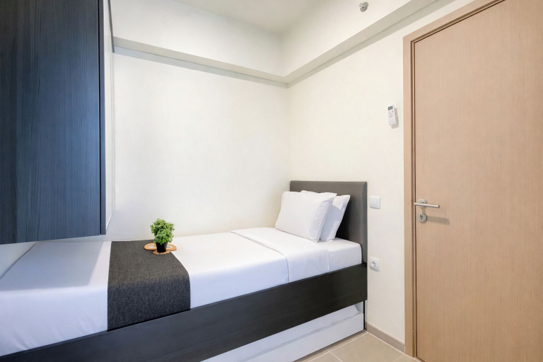 Room 5, Serene Look 2Br Apartment Meikarta District 2, Cikarang