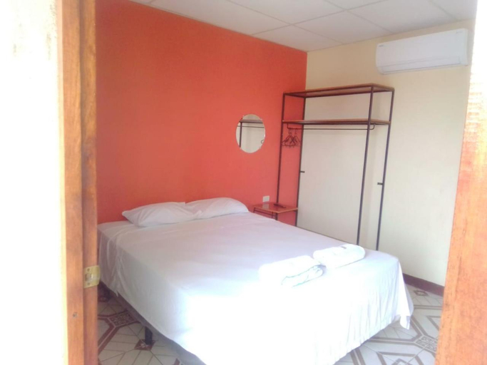 Bedroom, Hostal El Jardin, León