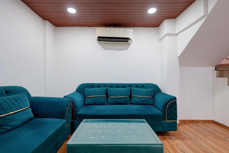Living area 3, Classic Yuva Inn, Nagpur