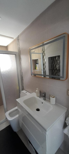 Bathroom, Residence Al Amine Plage acces direct a la plage, Tétouan